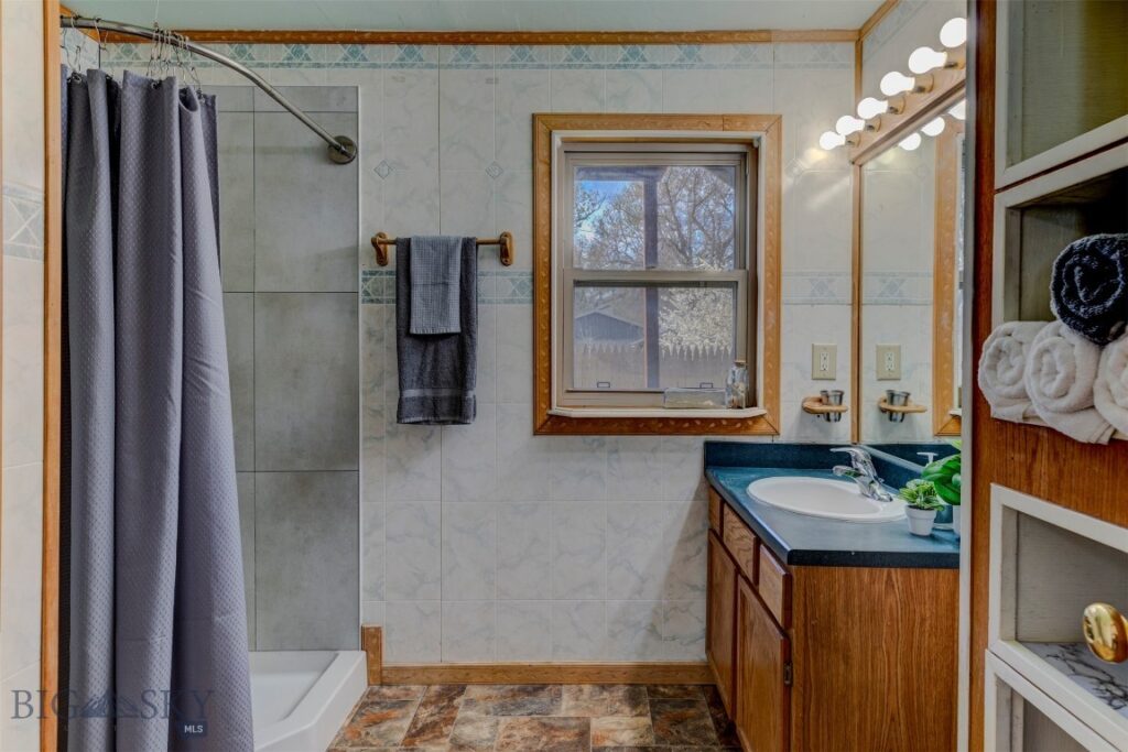 332 S K Street, Livingston MT 59047