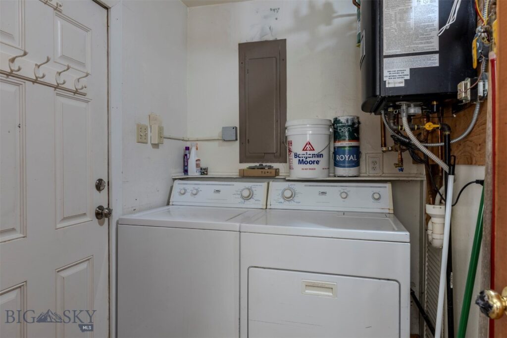 332 S K Street, Livingston MT 59047