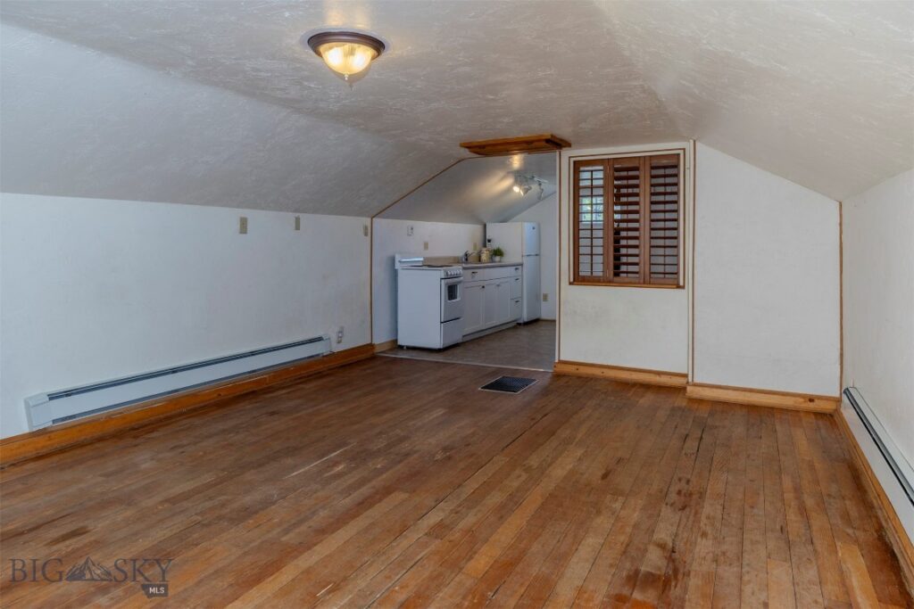 332 S K Street, Livingston MT 59047