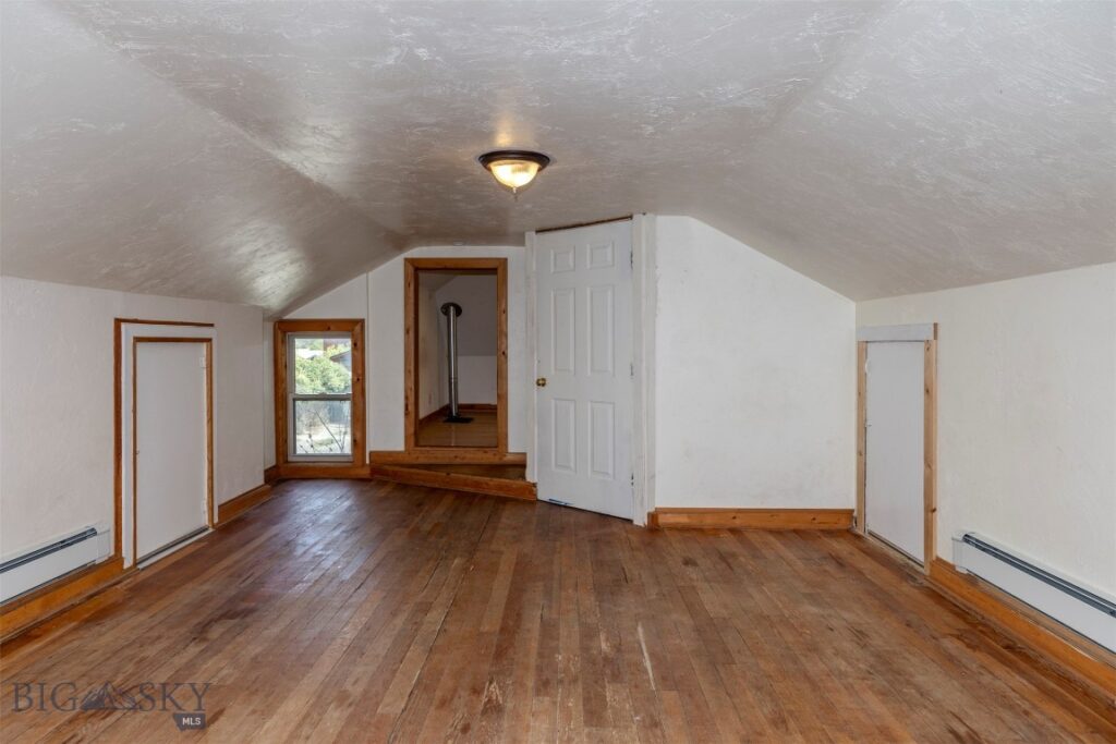 332 S K Street, Livingston MT 59047