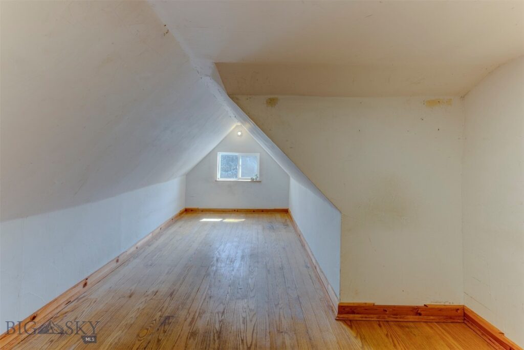 332 S K Street, Livingston MT 59047