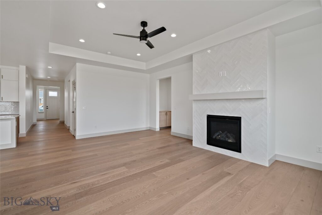 1511 Gunslinger Lane, Belgrade MT 59714