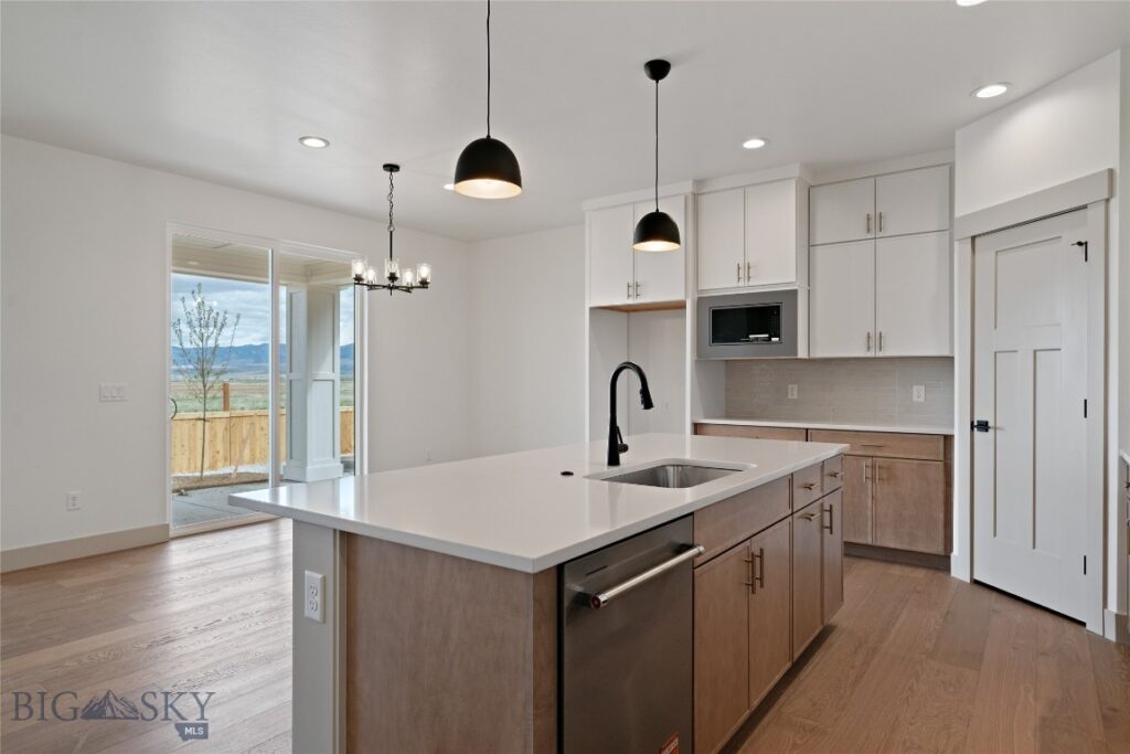 1511 Gunslinger Lane, Belgrade MT 59714