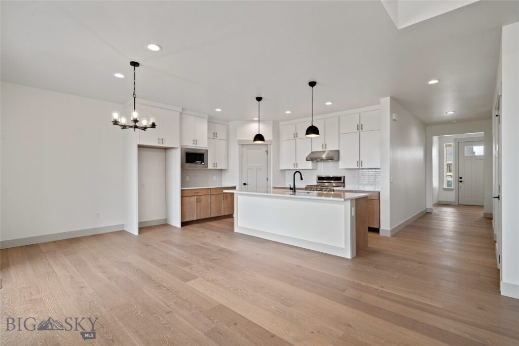 1511 Gunslinger Lane, Belgrade MT 59714