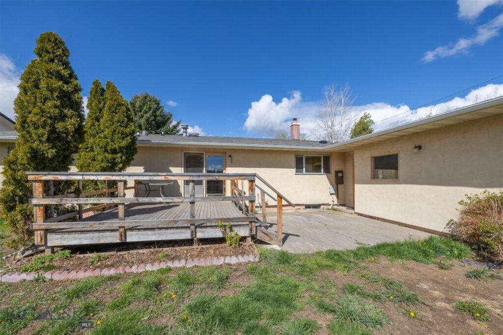 611 Meadowlark Street, Livingston MT 59047