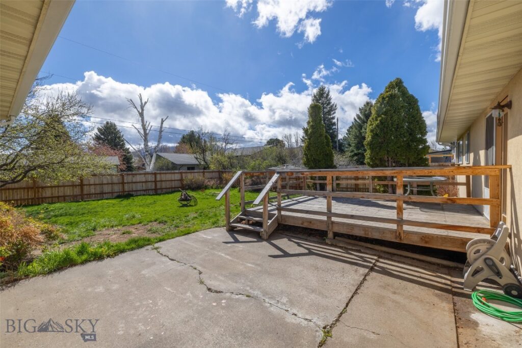 611 Meadowlark Street, Livingston MT 59047
