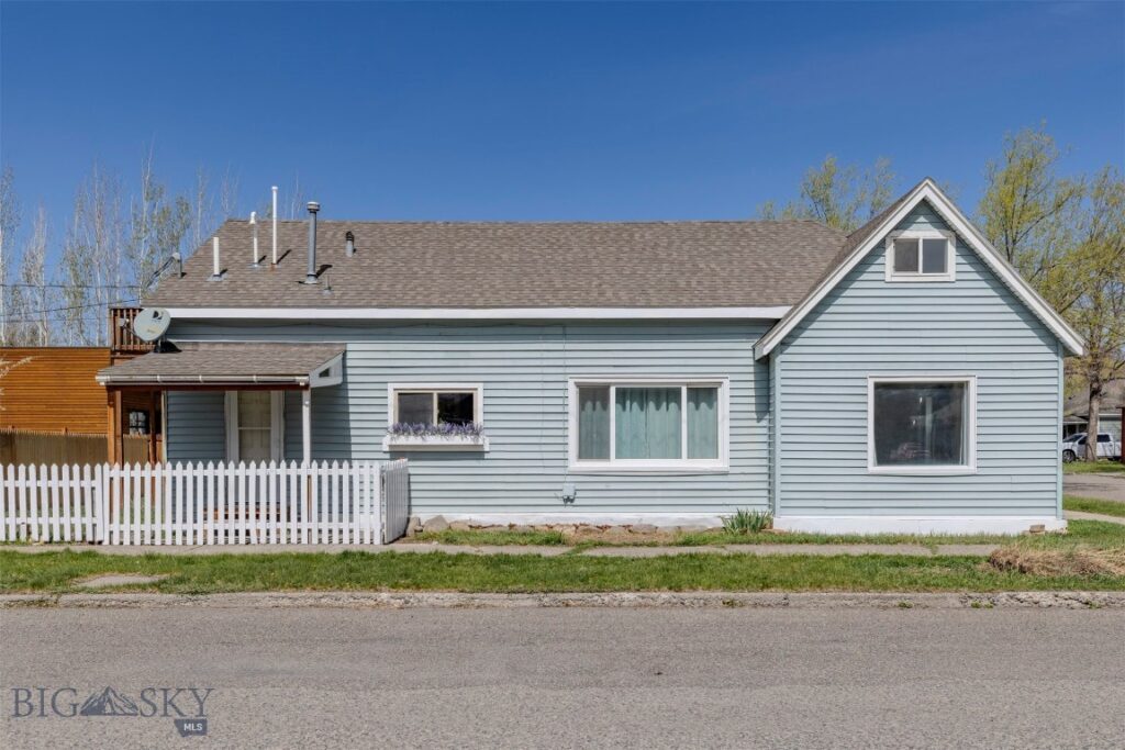 332 S K Street, Livingston MT 59047