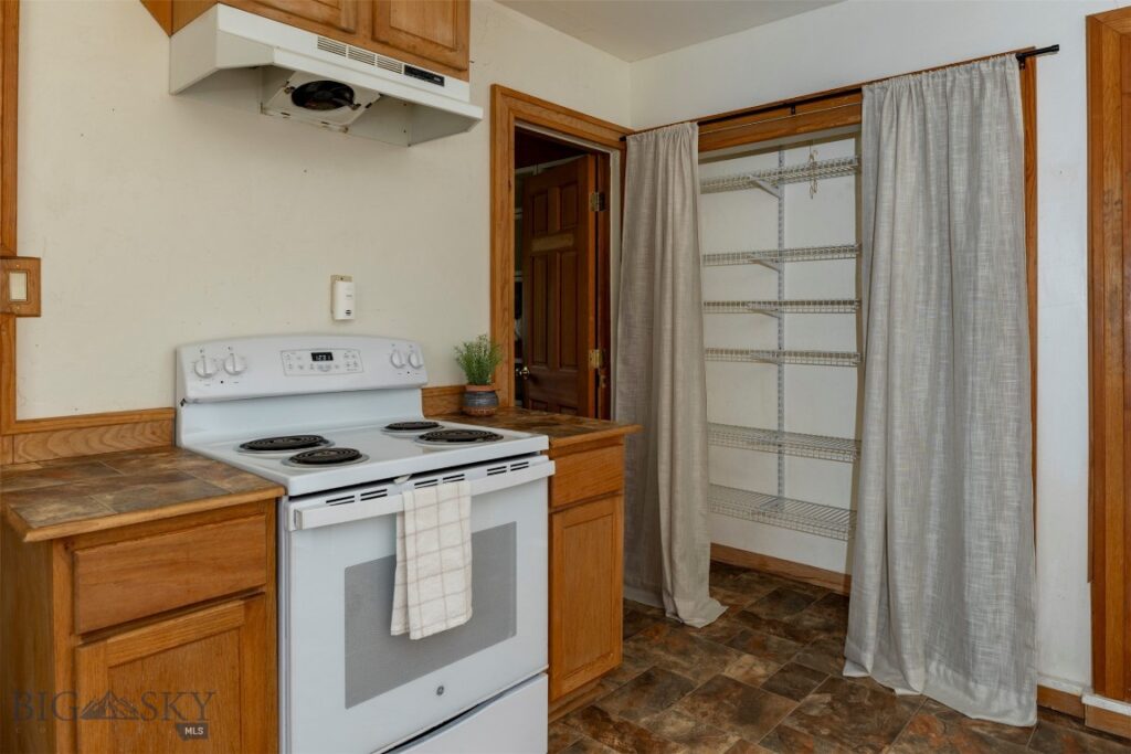 332 S K Street, Livingston MT 59047