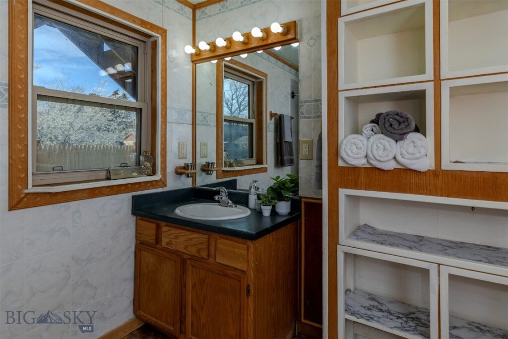 332 S K Street, Livingston MT 59047