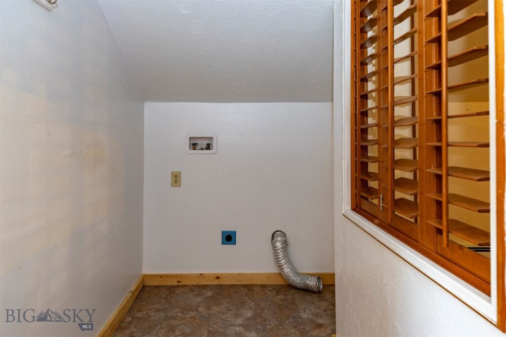 332 S K Street, Livingston MT 59047