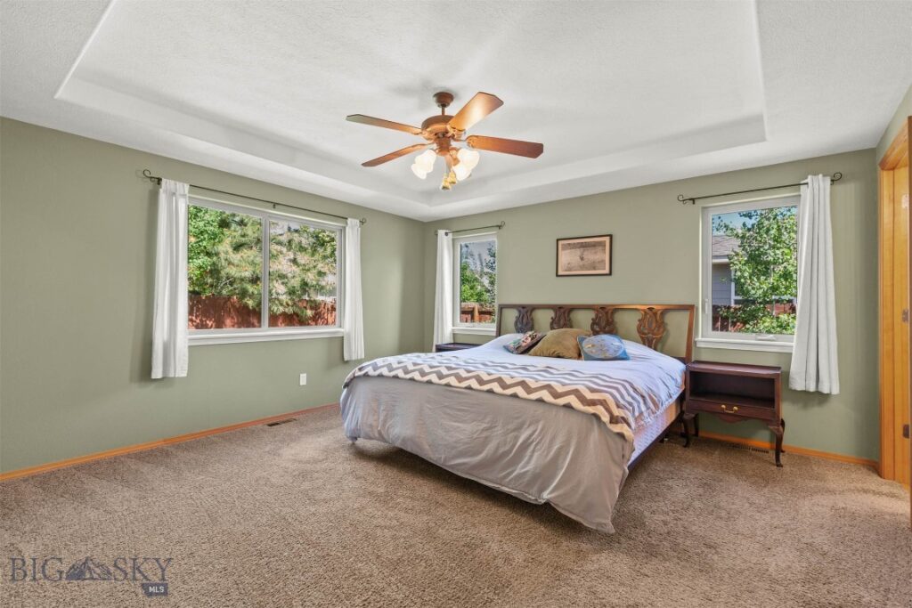 87 Clinton Lane, Belgrade MT 59714