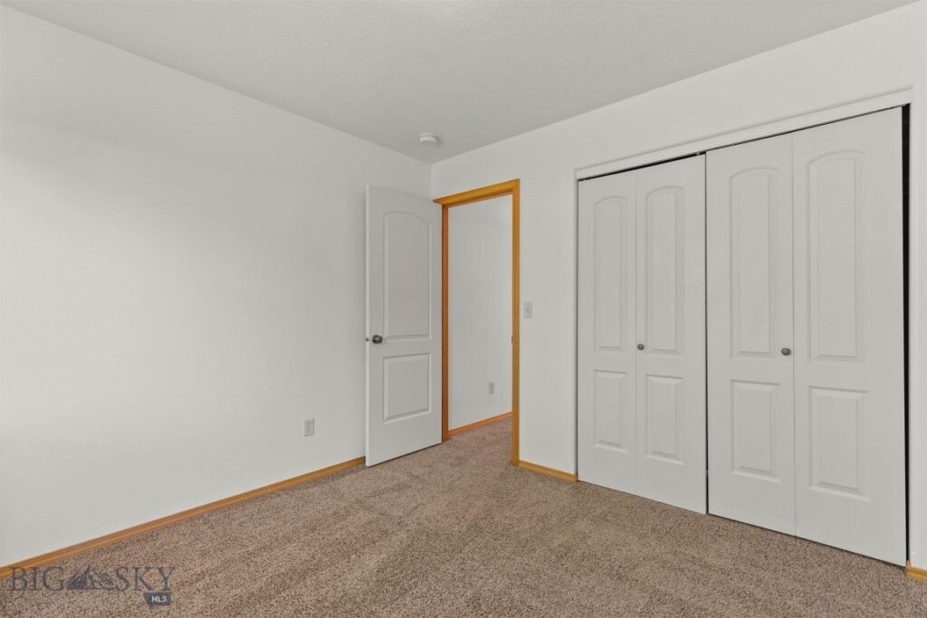 87 Clinton Lane, Belgrade MT 59714