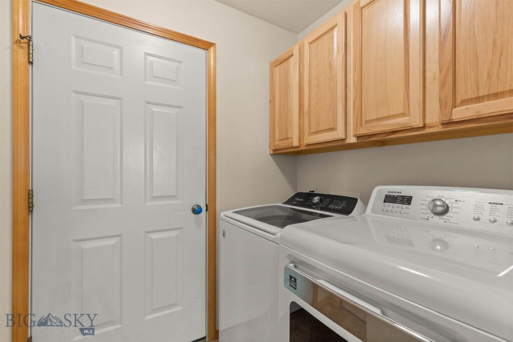 87 Clinton Lane, Belgrade MT 59714