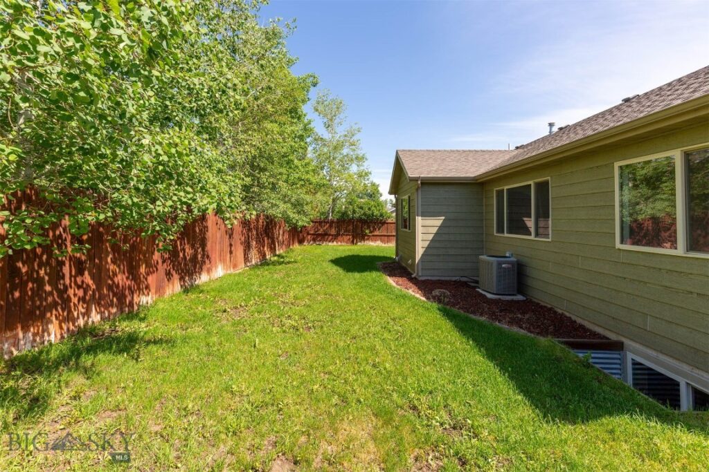 87 Clinton Lane, Belgrade MT 59714