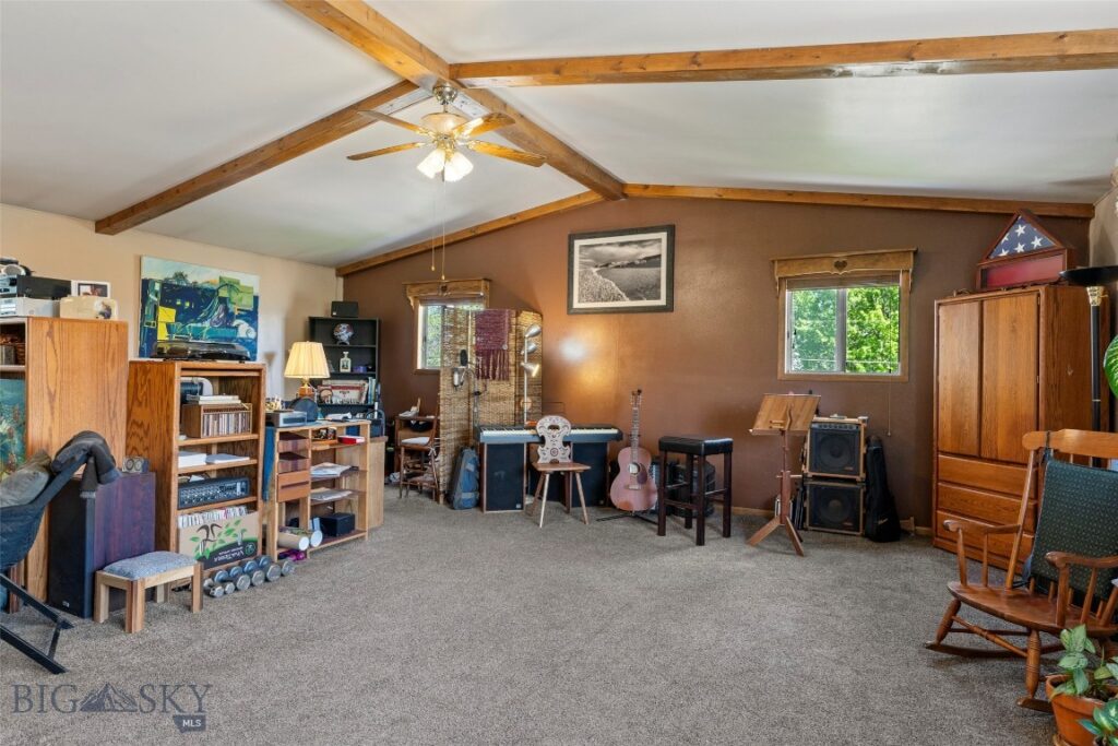 707 Montana Street, Belgrade MT 59714