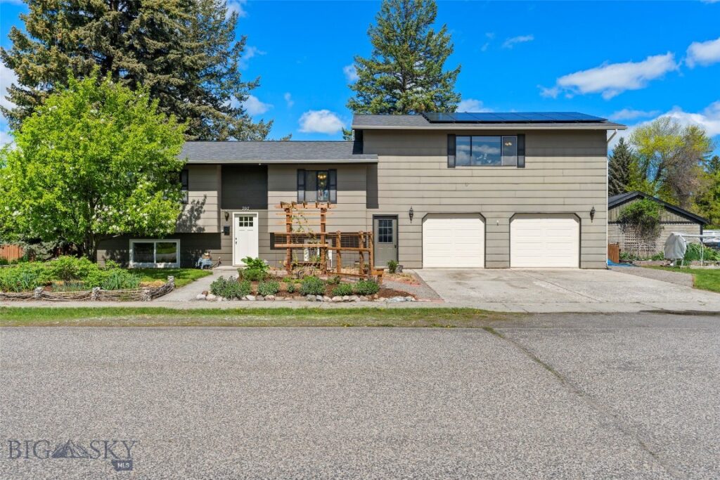 707 Montana Street, Belgrade MT 59714