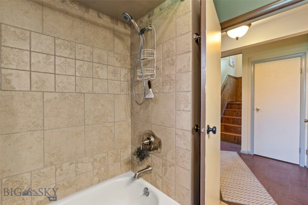 707 Montana Street, Belgrade MT 59714