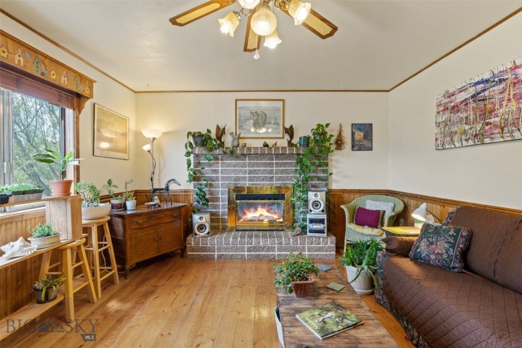 707 Montana Street, Belgrade MT 59714