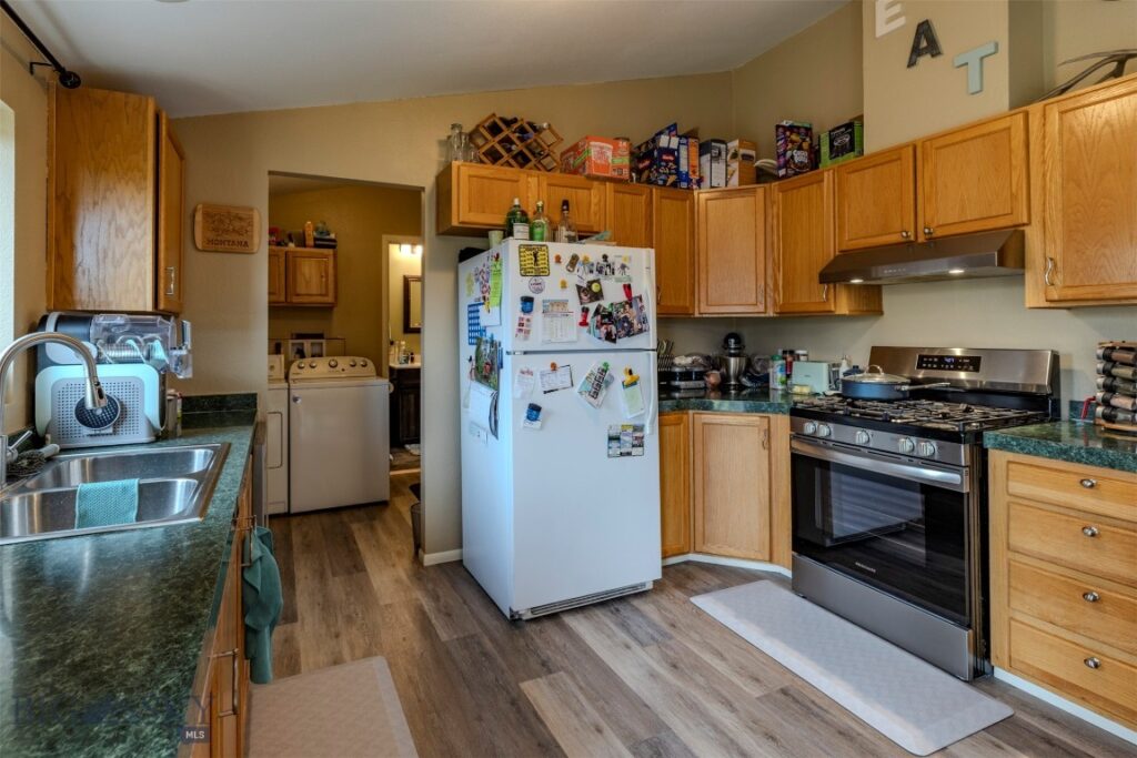 1207 W Reservoir Street, Livingston MT 59047