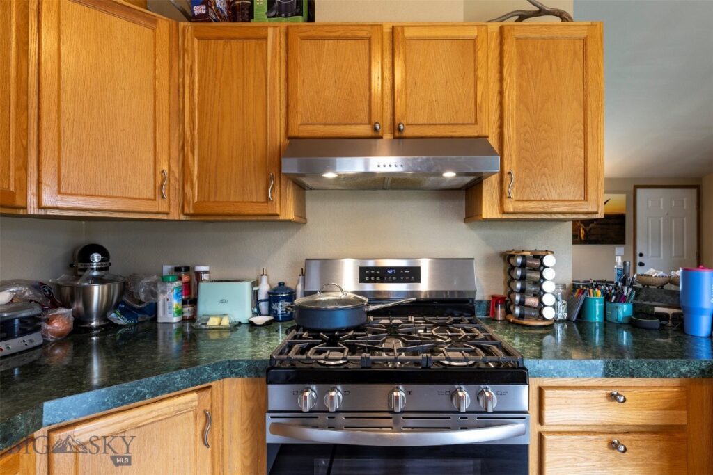 1207 W Reservoir Street, Livingston MT 59047