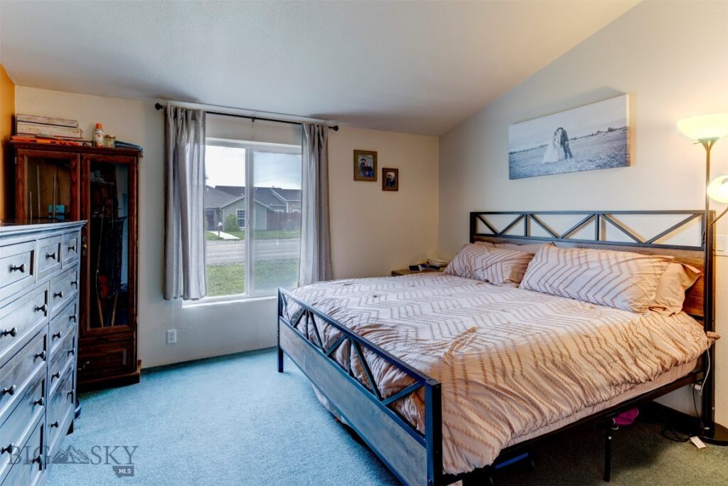 1207 W Reservoir Street, Livingston MT 59047
