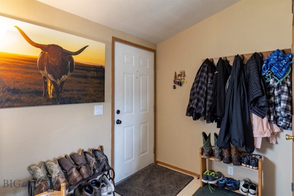 1207 W Reservoir Street, Livingston MT 59047