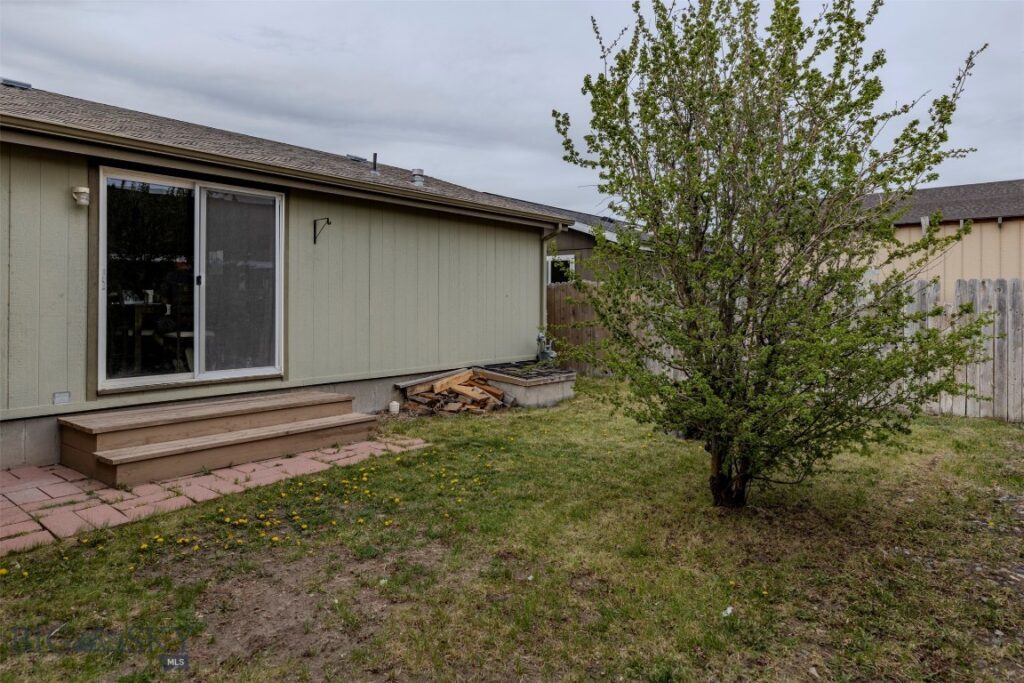 1207 W Reservoir Street, Livingston MT 59047