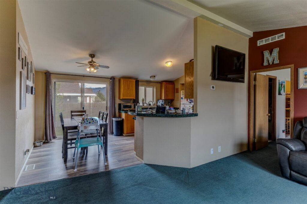 1207 W Reservoir Street, Livingston MT 59047