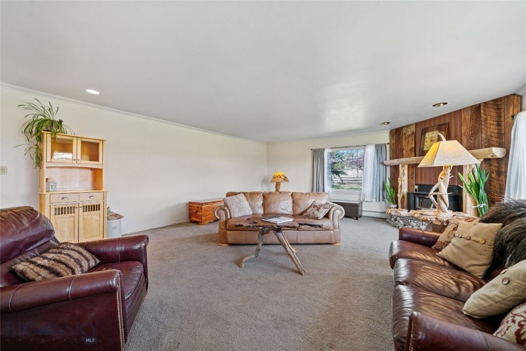 2 Jumping Rainbow Road, Livingston MT 59047