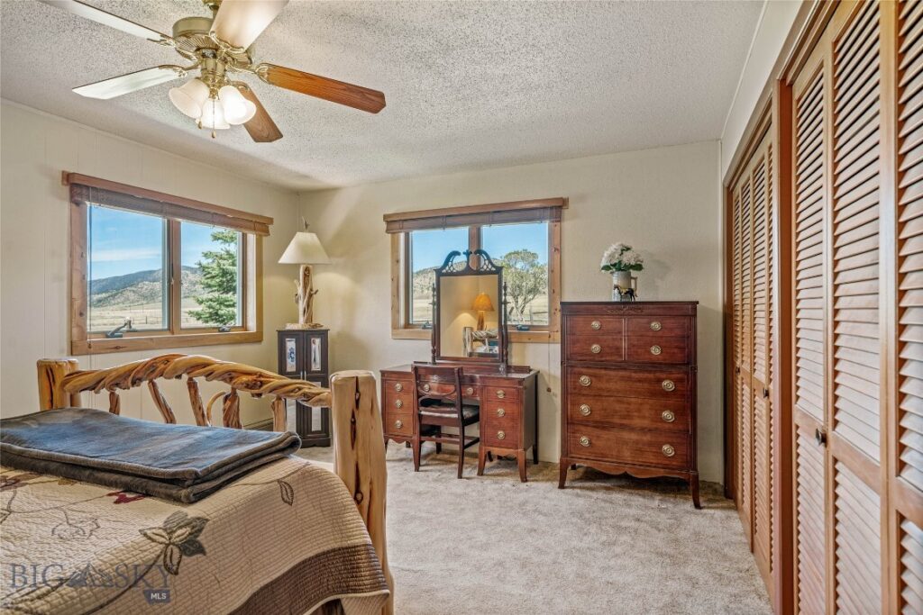 2 Jumping Rainbow Road, Livingston MT 59047