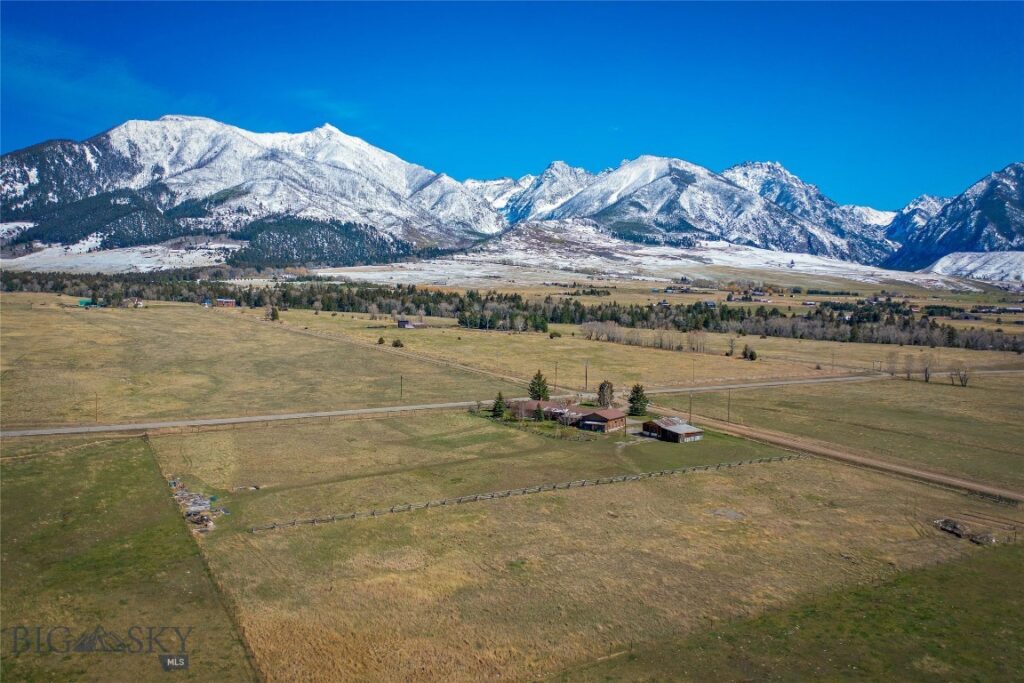 2 Jumping Rainbow Road, Livingston MT 59047