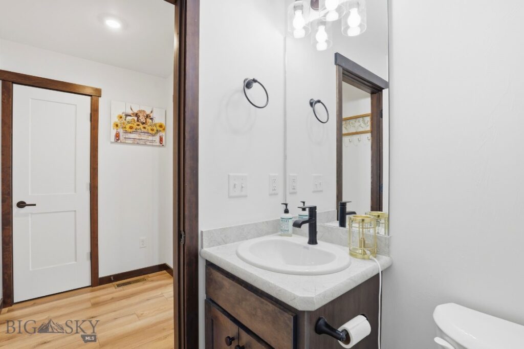 2016 Ross Way, Belgrade MT 59714