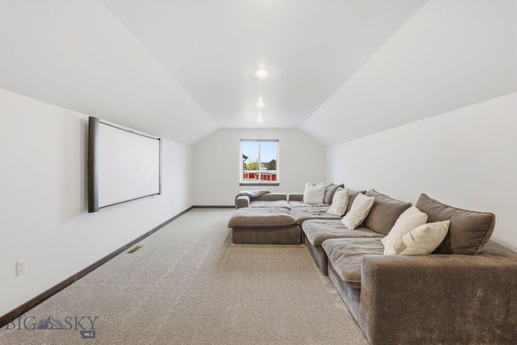 2016 Ross Way, Belgrade MT 59714