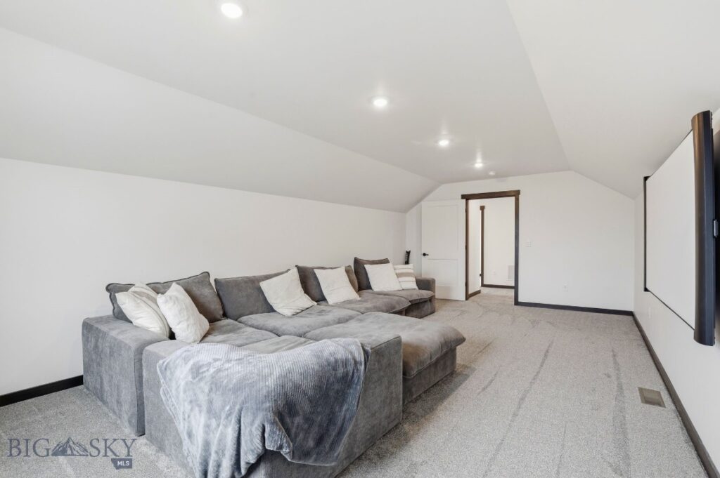 2016 Ross Way, Belgrade MT 59714