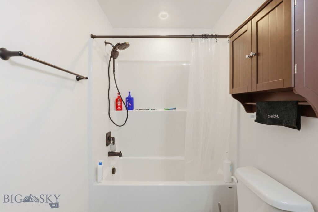 2016 Ross Way, Belgrade MT 59714