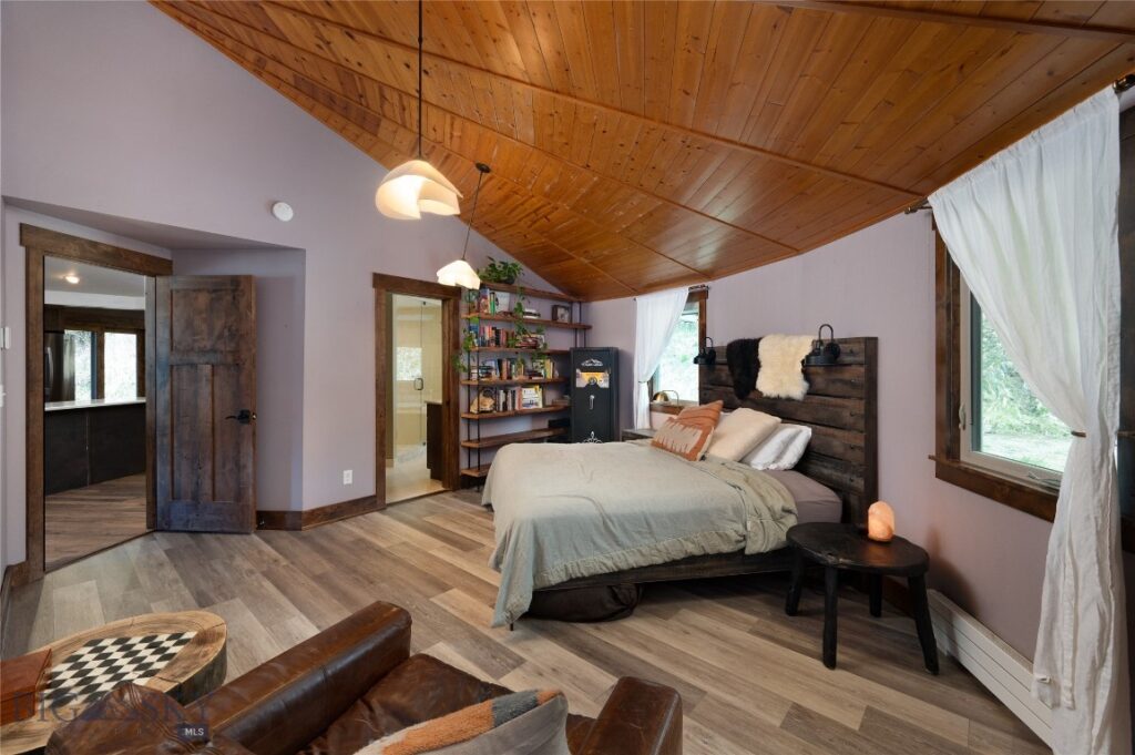 1759 Moffit Gulch, Bozeman MT 59715