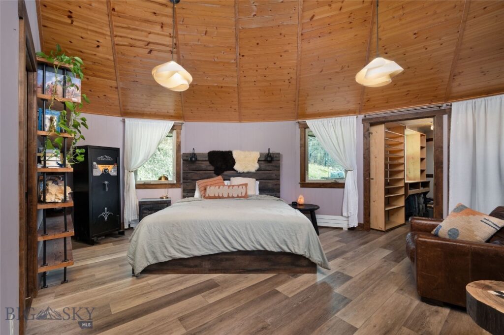 1759 Moffit Gulch, Bozeman MT 59715