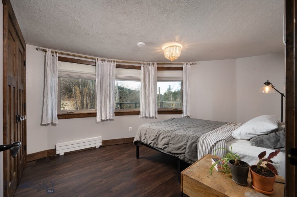 1759 Moffit Gulch, Bozeman MT 59715