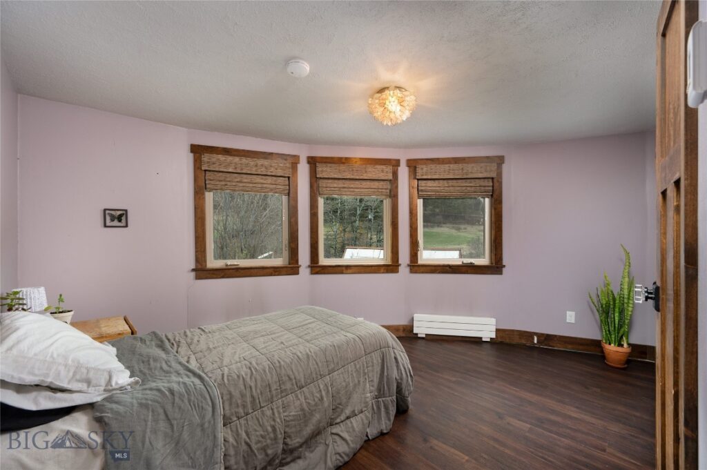 1759 Moffit Gulch, Bozeman MT 59715