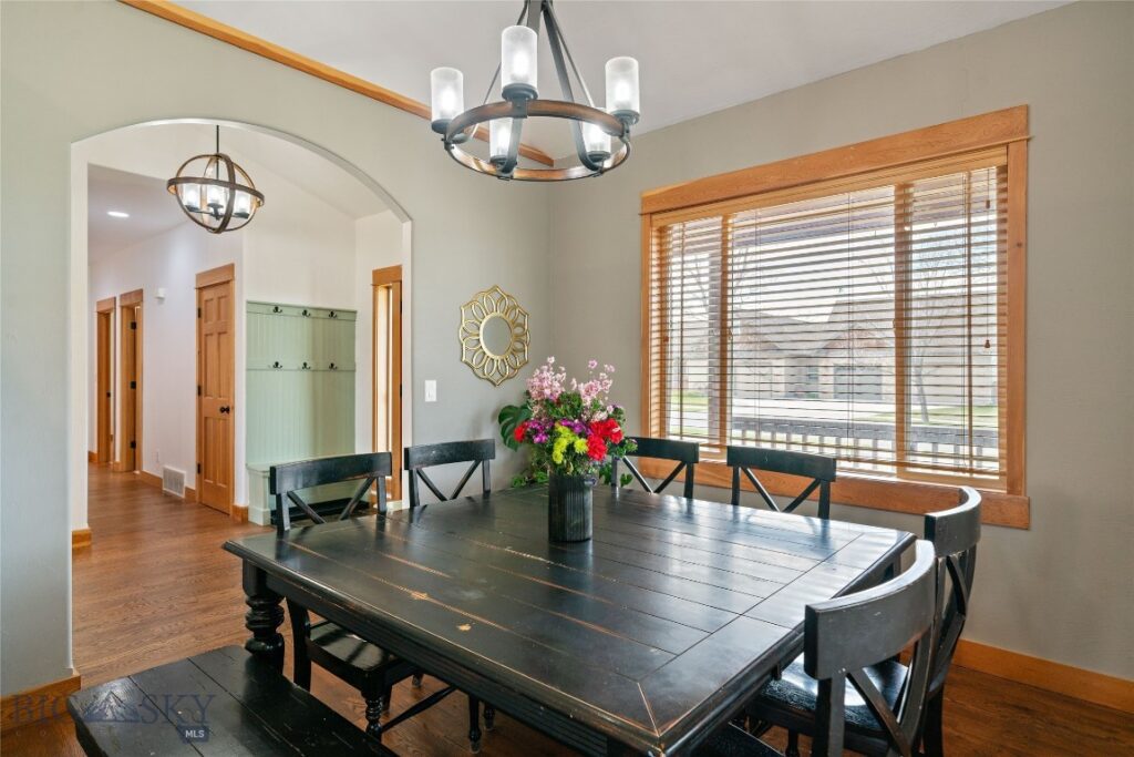 16 Harvester Lane, Belgrade MT 59714