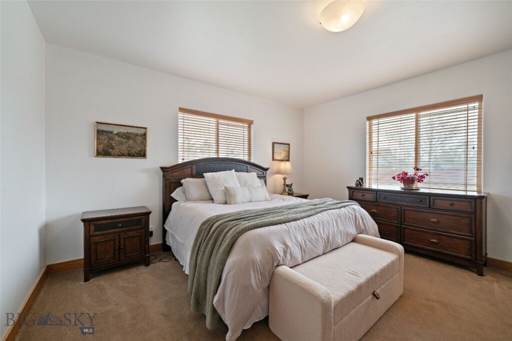 16 Harvester Lane, Belgrade MT 59714
