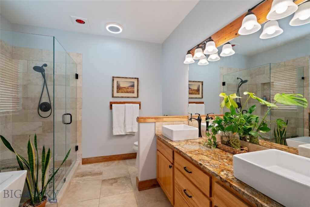 16 Harvester Lane, Belgrade MT 59714
