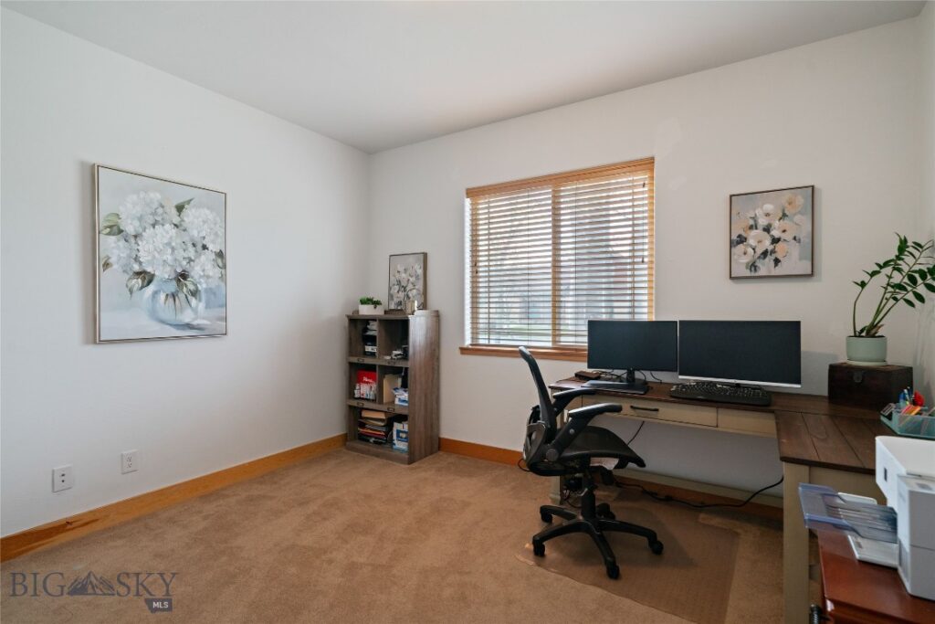 16 Harvester Lane, Belgrade MT 59714