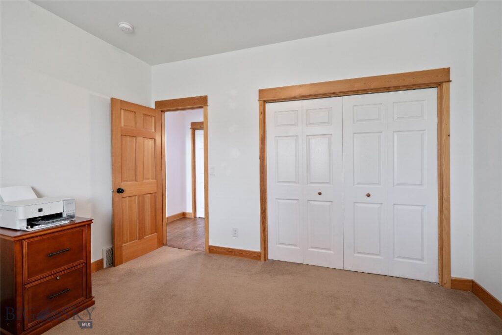 16 Harvester Lane, Belgrade MT 59714