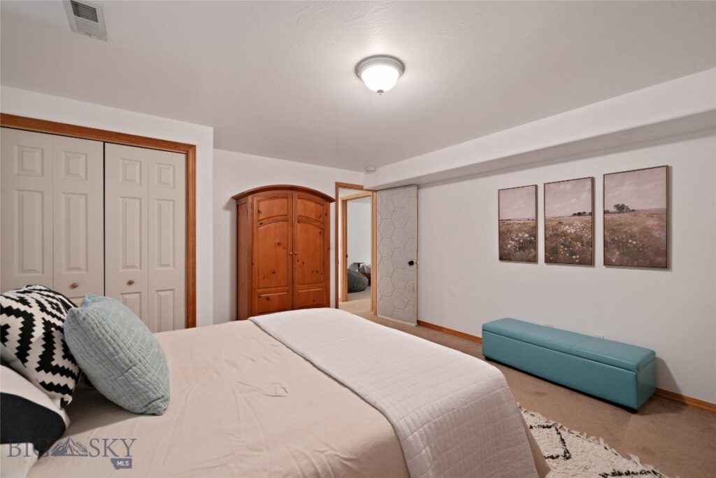 16 Harvester Lane, Belgrade MT 59714
