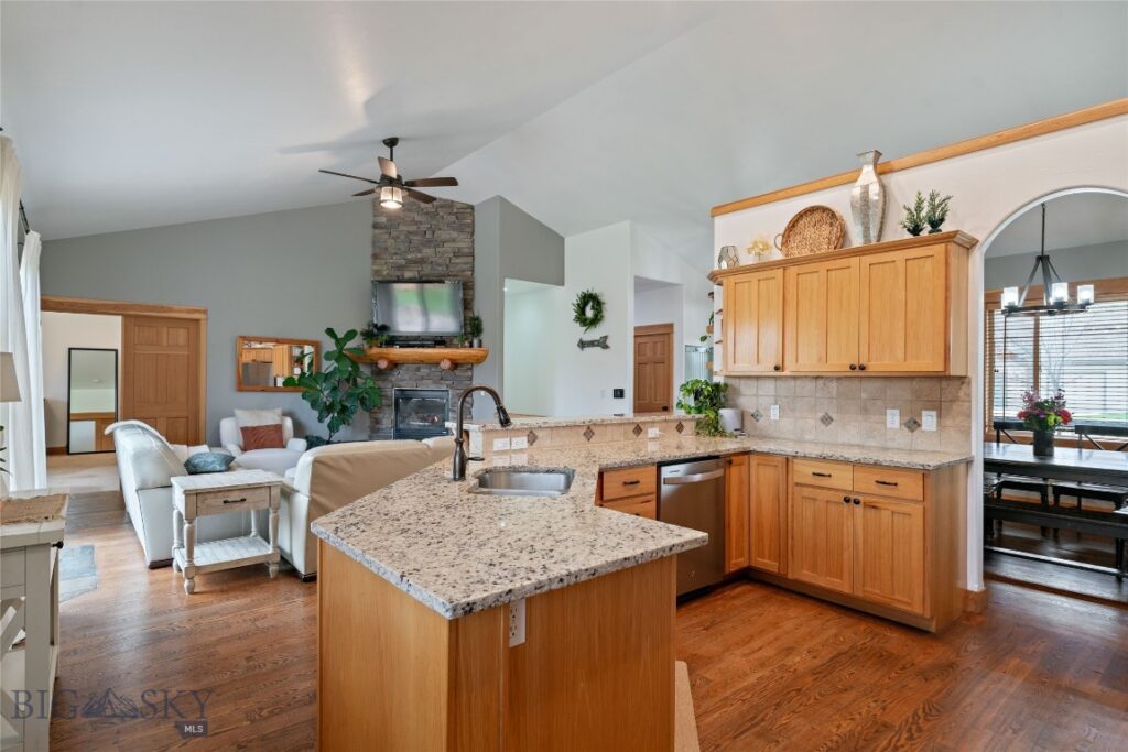 16 Harvester Lane, Belgrade MT 59714