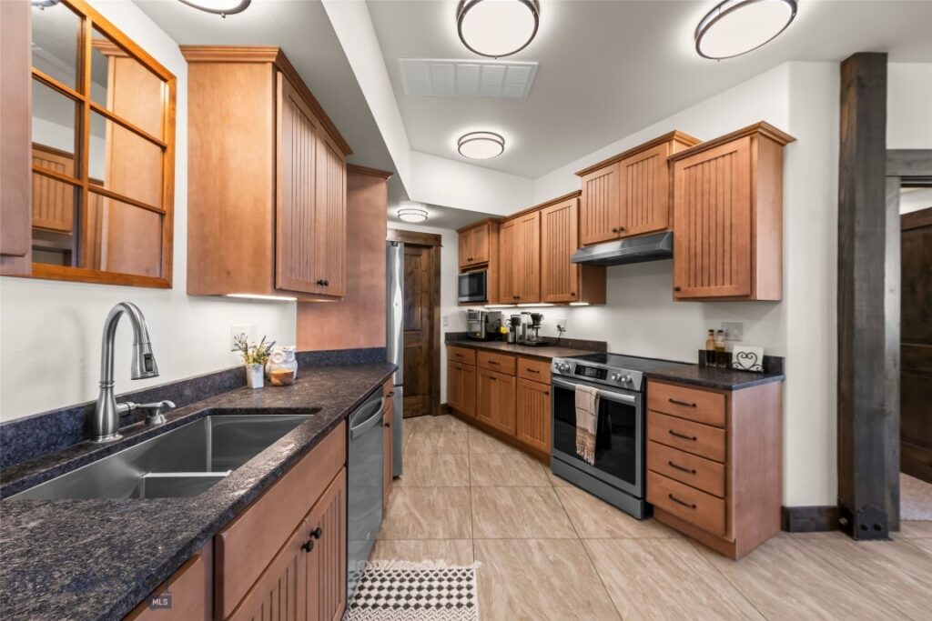 8937 Sandy Creek Lane, Bozeman MT 59715