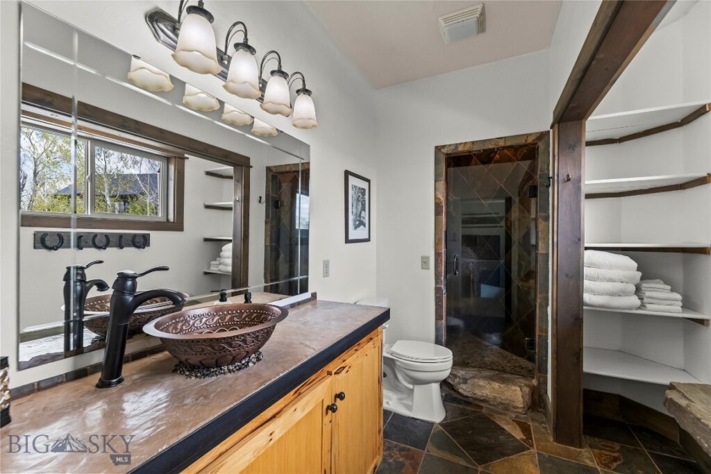 213 Little Creek Bend, Livingston MT 59047