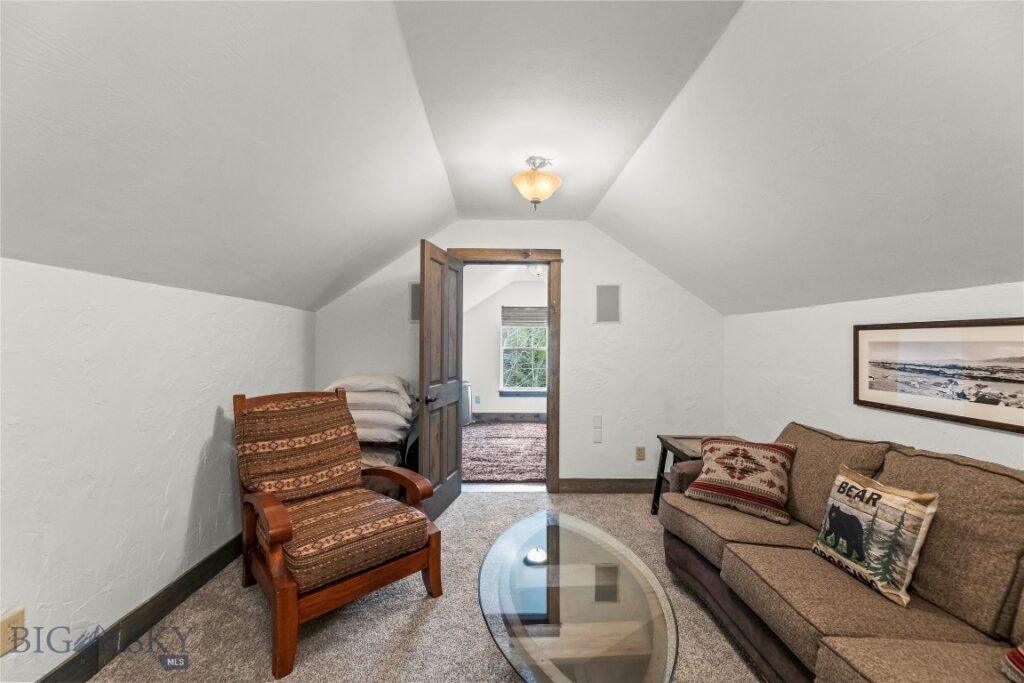213 Little Creek Bend, Livingston MT 59047