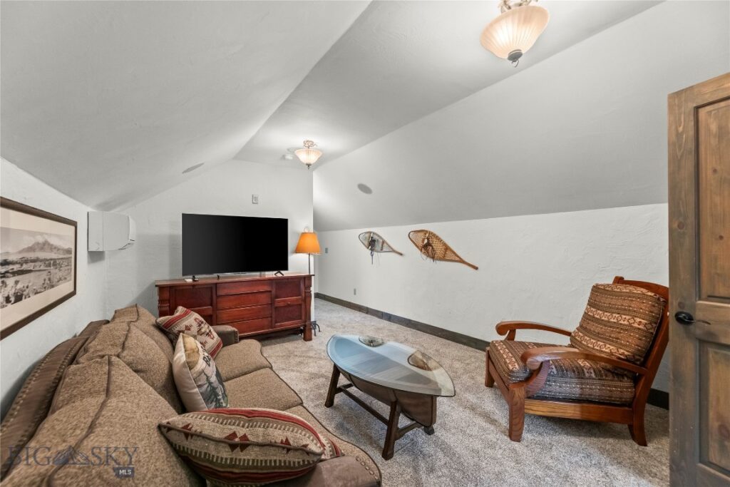 213 Little Creek Bend, Livingston MT 59047